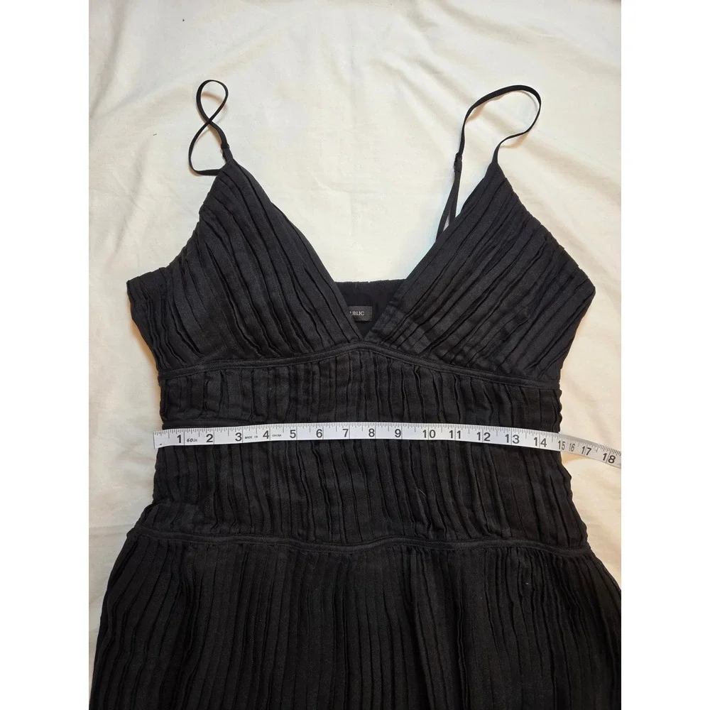 Banana Republic Black Pleated Maxi Dress Plunge V-Neck Linen Blend Size 10 - Picture 5 of 9